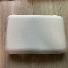 【美品】ニトリ　丸ごと洗えるリバーシブル枕の画像