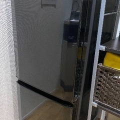 黒 冷蔵庫 146L（三菱製）