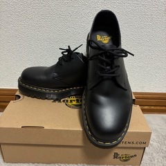 Dr.Martens  

