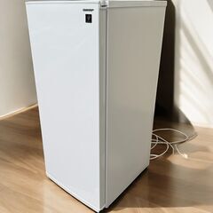 【美品 高年式】◯SHARP シャープ ノンフロン冷凍兼冷蔵庫 ...