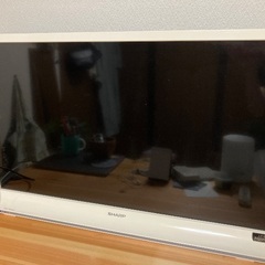 SHARP LED AQUOS テレビ（形名：LC-32J9-W）