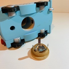 雪だるま レースカー フィギュア ドイツ木製人形の画像