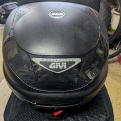 【決まりました】）中古品　バイク用リヤボックス　GIVI 