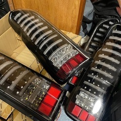 ハイエース社外テールランプ2セットジャンク❗️