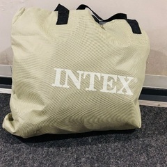 エアーベッド　intex