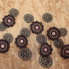 ベトナム製　刺繍入り レディース七分袖ブラウス　ベージュ　丈長めの画像