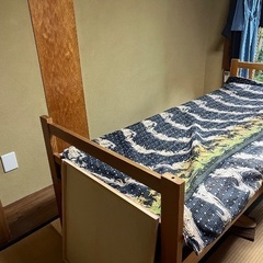 IKEAのシングルベッドの画像
