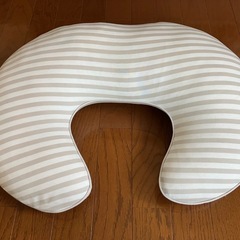 授乳クッション ニトリの画像