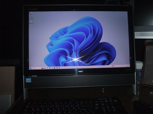 [中古再生品]一体型パソコン　最新OSウインドウズ11　256GB新品SSD+2TB HDD　マイクロソフトオフィス互換ソフト　動作保証