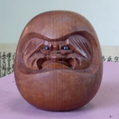 木彫り　達磨の画像