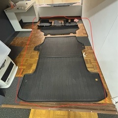 ハイエースのフロワマット一色