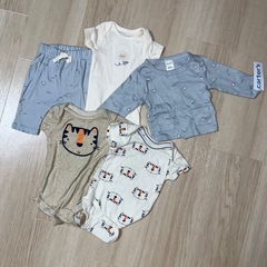 カーターズ新品