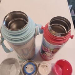 水筒の画像