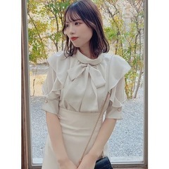 dazzlin ブラウスの画像
