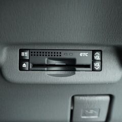 【ローン審査通過率95％！ローンお任せください！】トヨタ プリウス 　Ｓの画像