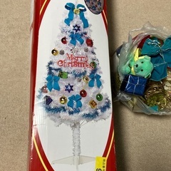 クリスマスツリー　飾りもセットでどうぞ(^｡^) イベント　12月　お早めに　ちょうどいいサイズの画像