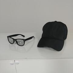 サングラスとキャップ
