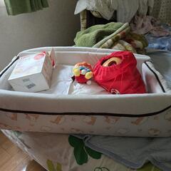 簡易ベッド、アンパンマンおもちゃ