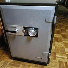 金庫