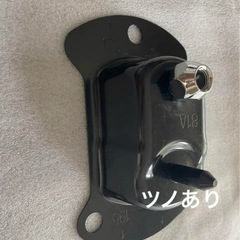 ジムニーJC74スペアタイヤカバー　ブラケット　2納車外し　ナット付きの画像