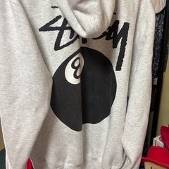 ステゥーシーグレーパーカー8ボールの画像