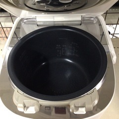 IH炊飯器 パナソニック SR-W10A 2023年製 ⒌5合炊きの画像