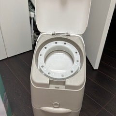 オムツ　ゴミ箱　匂わない　たためるバスチェアの画像