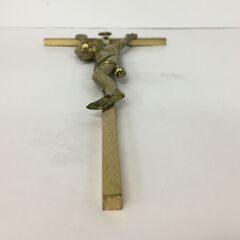 JME035K) ★大特価★ヨーロッパ雑貨 十字架張付 アンティーク小物/飾り 重量182ｇ（土台込み）/材質銅 中古品 の画像