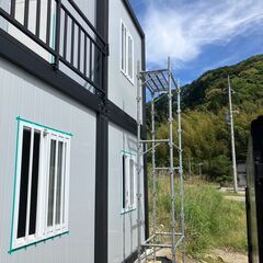 下はガレージ上は事務所 全国設置可能 総54㎡ 屋上テラス付き プレハブハウス コンテナハウス スーパーハウス 色やデザインはオーダー可能 基礎工事も出来ますの画像