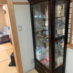 洋飾り棚　コレクションケース
の画像