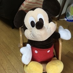 大きなミッキーのぬいぐるみ　ミッキーマウス　ディズニー