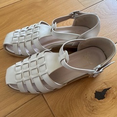 レディースサンダルの画像