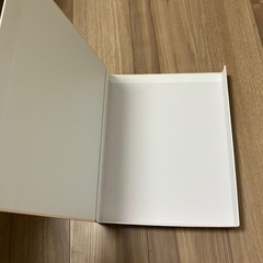★スリーコインズ　ブック型プリント収納の画像
