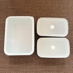無印良品　琺瑯容器