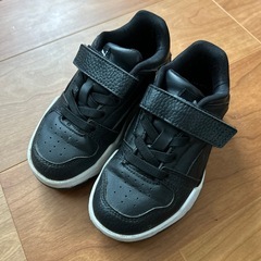 PUMA キッズ スニーカー