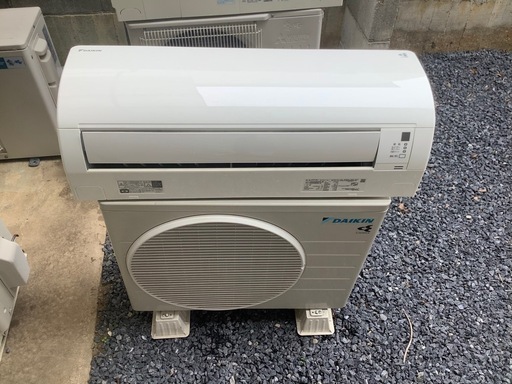 中古ダイキンエアコン10畳クラス
