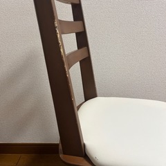 回転式ダイニングチェアの画像