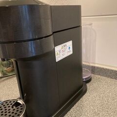 ネスプレッソ　コーヒーマシン　ヴァーチュオの画像