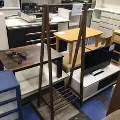★リユースのサカイ横浜南店★YM1134  木製ハンガーラック ...