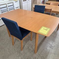 J8499 ダイニングテーブルセット　椅子2脚付 クリーニング済...