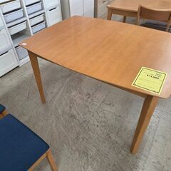 J8499 ダイニングテーブルセット　椅子2脚付 クリーニング済み【リユースのサカイ柏店】の画像