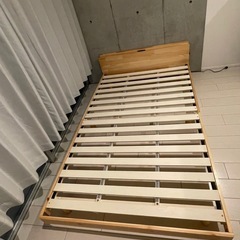 セミダブルベッドフレーム