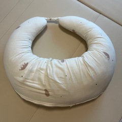 授乳クッション、抱き枕　カバー洗えます