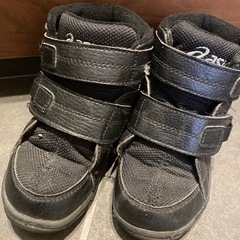 アシックスハイカット16cmの画像
