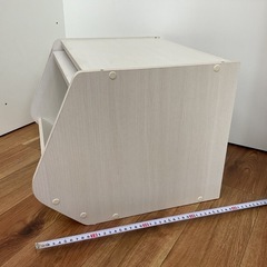 収納ボックスの画像
