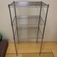 お譲り先決まりました　スチールラック　高さ120cmの画像