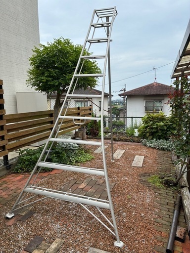 三脚脚立　10尺　ステップ付き　中古