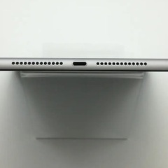 6/12 18時にはコレド室町2か品川駅で　新品同様【第6世代】iPad2018 Wi-Fi+Cellular 32GB スペースグレイ MR6Y2LL/Aの画像