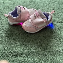 子供靴　14センチ　光靴の画像