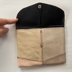 革製のポーチの画像
